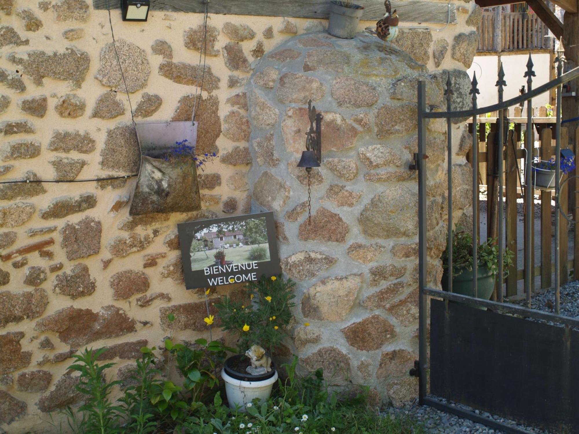 Tranquille Vienne Gites A Chirac Dept Charente Zewnętrze zdjęcie